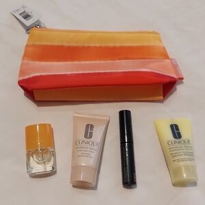 Clinique Travel Size Products In Cosmetic Bag Carry Pouch - 5 Piece Set  NWT